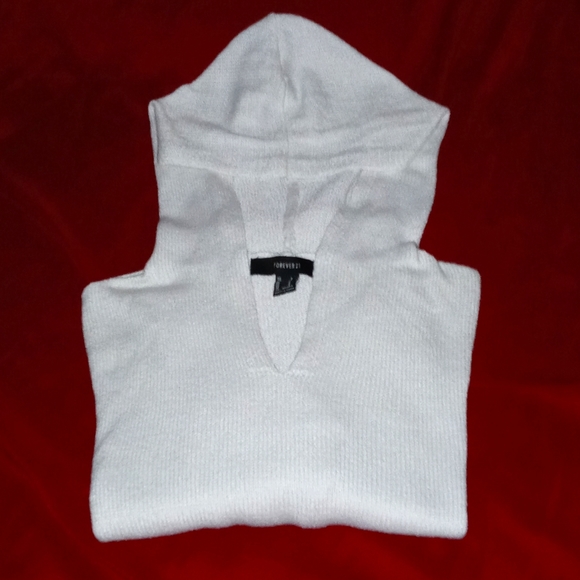 sweater - Picture 3 of 5